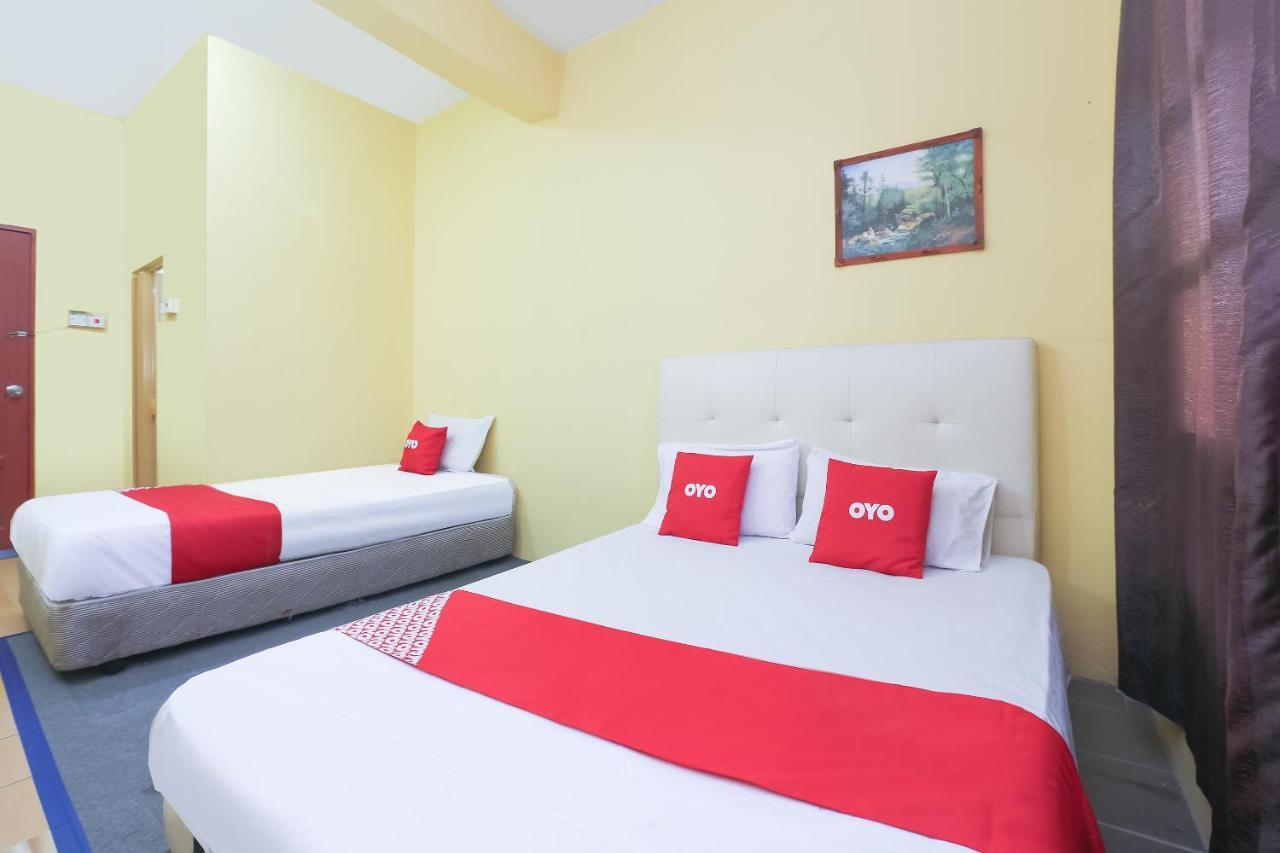 Oyo 90321 Hotel Bajet Sri Manal Tanah Merah  Exterior foto